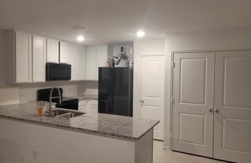 Dallas Casa | Brand New Home and Furniture