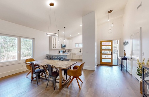 Weaverville Casa | Brand-new home near Weaverville with game room, private hot tub, firepit, & BBQ