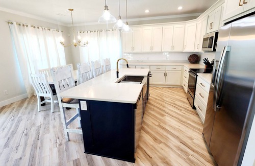 Surf Side Shores Casa | Brand New Home! Short Walk to Private Beach!!