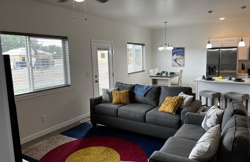 Montrose Casa | Brand NEW home! The Colorado House! Perfect for all 4 seasons!