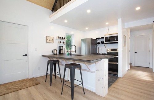 Glenwood Springs Casa | Brand new house between town and public land, with beautiful views!