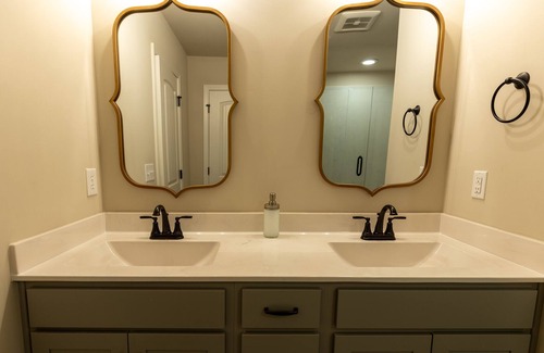 Harvest Casa | BRAND NEW HOUSE...GREAT LOCATION!