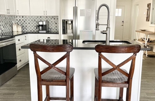 Mauldin Casa | Brand new house. Pet friendly. King bed. Mauldin Simpsonville. 2 car garage.