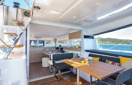 Carti Tupile Alquiler De Eote | Brand New Lagoon 43 Catamaran-2025! Fully Equipped-Professional Crew