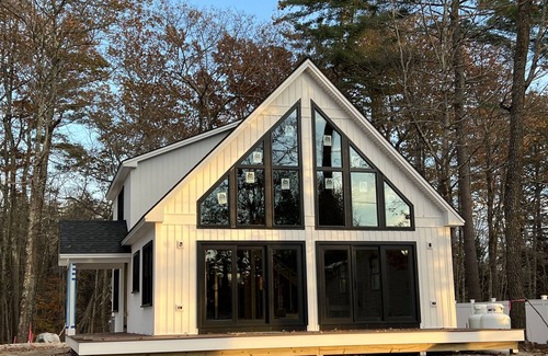 Windham Casa | Brand New Lake Home with Great Sandy beach on Sebago’s Basin