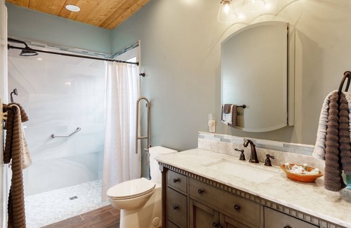 Taos Casa | Brand New Listing! Summer stays available! Luxury Taos Home with Mountain Views