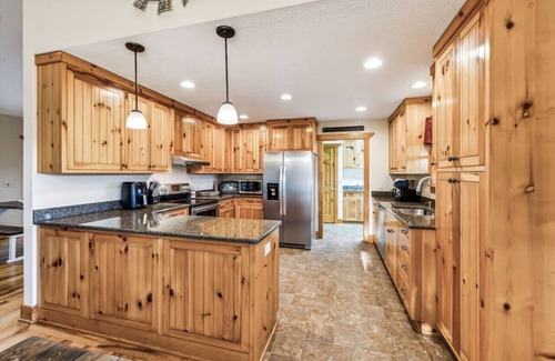 Hendersonville Cabina | Brand New listing - Sunset Cabin