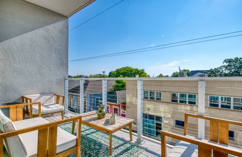 New Orleans Apartamento | *BRAND NEW LISTING* Pinball Penthouse of NOLA Near FrenchQtr-Sleeps 6