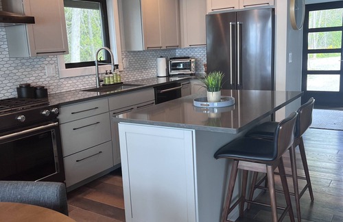 Rapid City Casa | BRAND NEW LISTING!!! Stunning Elk Lake Get Away