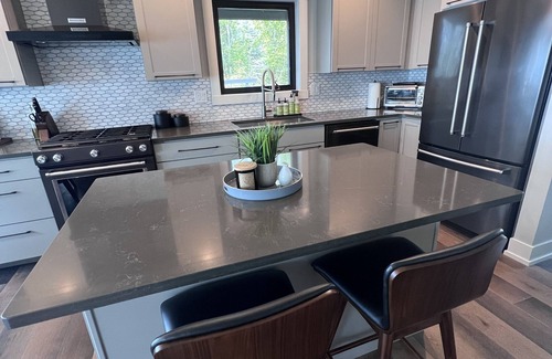 Rapid City Casa | BRAND NEW LISTING!!! Stunning Elk Lake Get Away