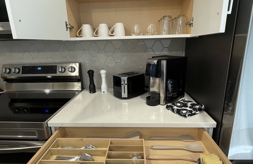 Harvie Heights Apartamento | Brand New Luxury Condo at Banff Entrance/Spectacular mountain view/Sleep 6 guest