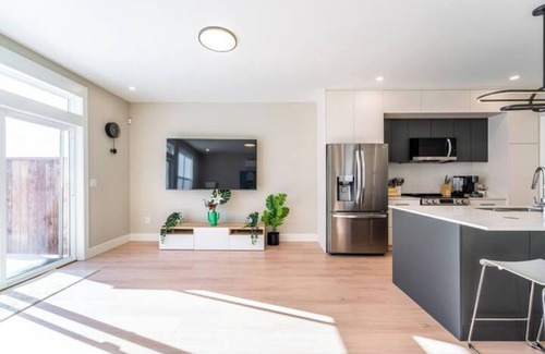 Halifax Casa | Brand New Luxury 3 Bedroom House in Halifax