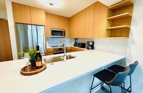 Ala Moana Condominio | "BRAND NEW LUXURY CONDO 2BR/2BA/2PKG AT SKY ALA MOANA"