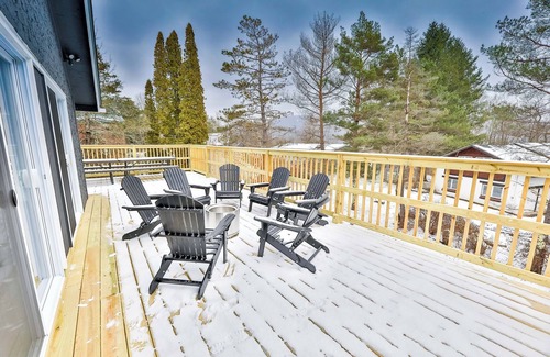 Tannersville Casa | Brand New Luxury House Hot Tub, Sauna, Game room