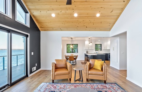 Seneca Falls Casa | Brand new luxury lakefront home on Cayuga Lake