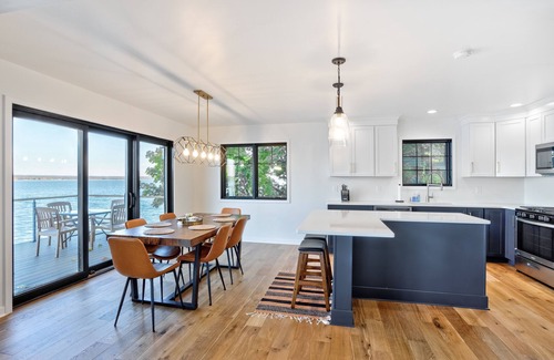 Seneca Falls Casa | Brand new luxury lakefront home on Cayuga Lake
