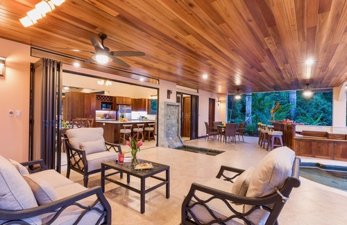 Dominical Casa | Brand New Luxury Villa With Outstanding Ocean Views & Wildlife on Doorstep