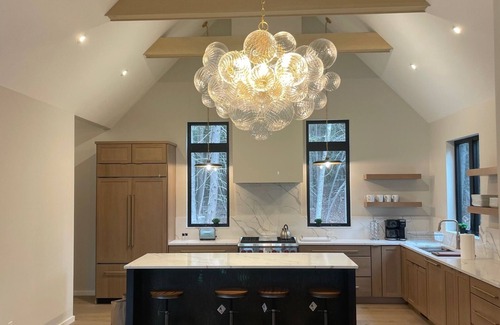 Windham Casa | Brand NEW MINT Windham 5BR/4.5BA home on 5 acre, wooded hilltop.