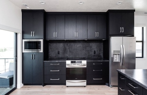 Smithfield Apartamento | Brand New Modern - 1 bed 1 bath w/ Sunset Views