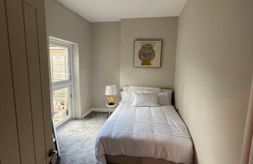 Selhurst Apartamento | Brand New Modern 2- Bed Apartment with Garden