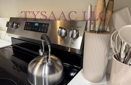 Fort Myers Apartamento | Brand new, modern 2-bed/2-bath in Central Fort Myers
