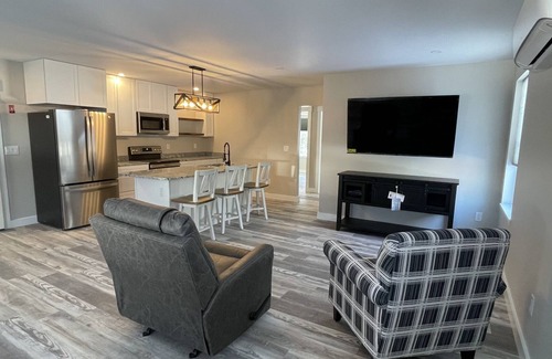 Brewer Condominio | Brand New Modern 2 bedroom 2 bath single level