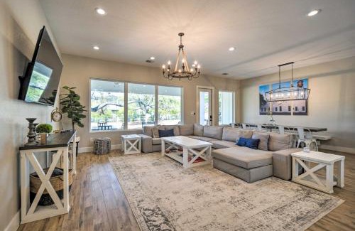 Canyon Lake Casa | Brand New Modern Canyon Lake Escape with Fire Pit!