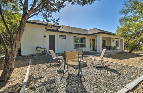 Canyon Lake Casa | Brand New Modern Canyon Lake Escape with Fire Pit!