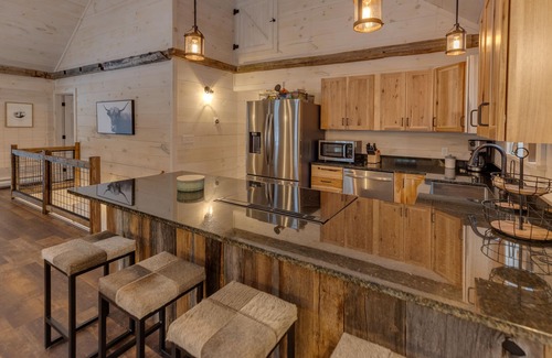 Campton Casa | Brand new mountain home with rustic charm in the heart of the whites!
