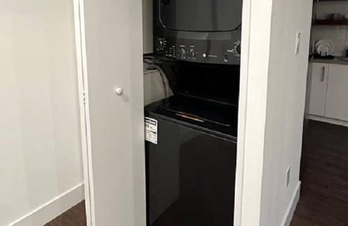 West Oak Trails Apartamento | Brand New Oakville Apartment Unit