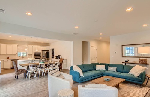 Normandy Beach Casa | Brand New - Ocean View - Steps to Beach- With Private Pool