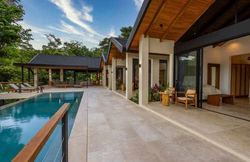 Malpaís Casa | Brand New - Ocean View - Pool - Modern - Spacious