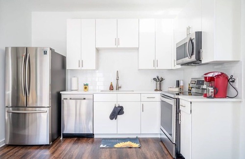 Old Fourth Ward Condominio | Brand New Parkview with Balcony in Old Fourth Ward