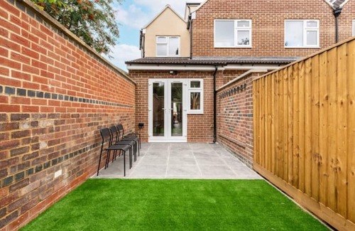 Oxford Casa | Brand New, Peaceful Headington Home & Free Parking