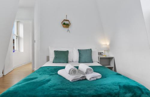 Latchmere Apartamento | BRAND NEW - Private Rooftop - Zone 1 - 10mins Museums - For 1-5
