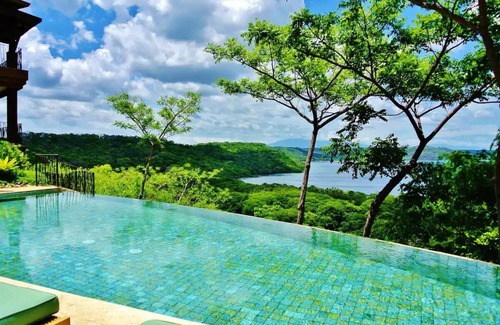 Península de Papagayo Villa | BRAND NEW RENO- Private Beach Clubs, Concierge, Golf Cart!☆Four Seasons Access☆