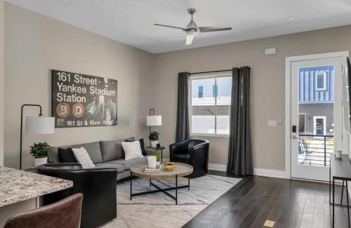 Nashville Casa | BRAND NEW Side by Side Homes - Sleeps 24 Guests