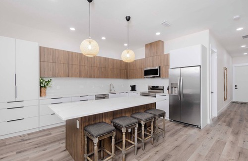 Port Charlotte Casa | Your Perfect Vacation Getaway . Brand-New Sleek and Stylish Modern Home,