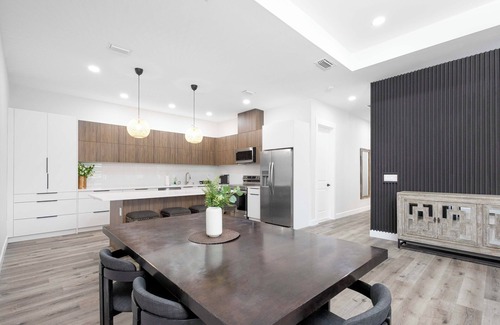 Port Charlotte Casa | Your Perfect Vacation Getaway . Brand-New Sleek and Stylish Modern Home,