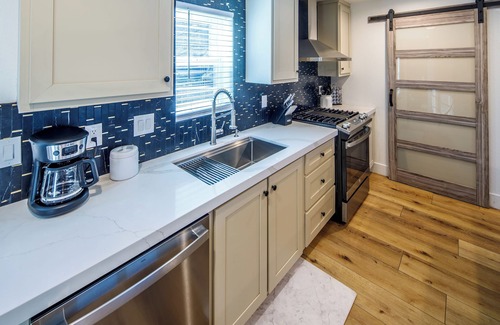 Parker Strip Casa | BRAND NEW 🌟Spacious🌟 Parker Strip Oasis TONS OF BOAT PARKING