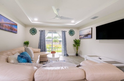 Port Malabar Casa | Brand New, Spacious with all you need to feel at home!
