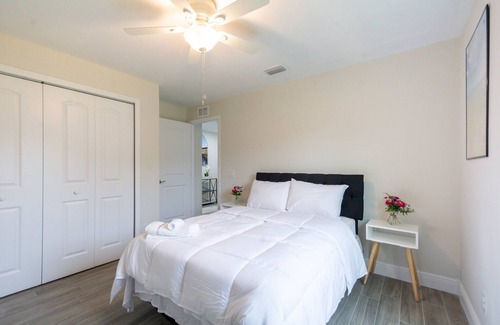 Port Malabar Casa | Brand New, Spacious with all you need to feel at home!
