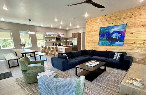 Carrabelle Casa | Brand NEW! Starry Night - Resort Pool, Dog Friendly!