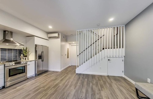Oakland Apartamento | Brand New Stylish Studio Suite Near Downtown!