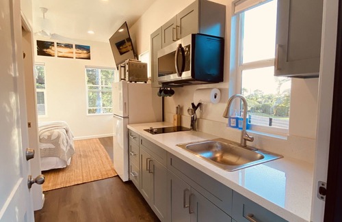 Pupukea Casa | Brand New Studio with Sunset View