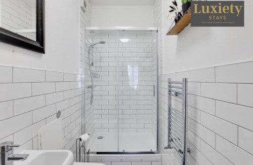 Southend-on-Sea Apartamento | Brand New Stylish & Chic Studio City Centre Nr High St by Luxiety Stays