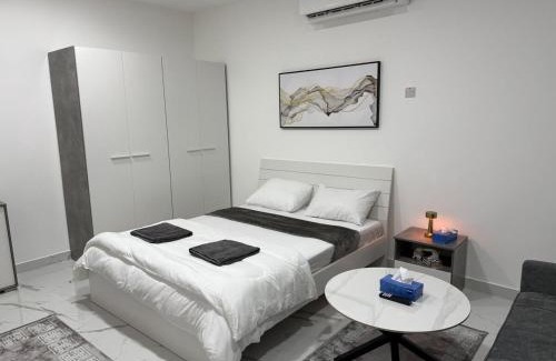 Khalifa City Apartamento | Brand new -Stylish Studio Near to Yas & Airport