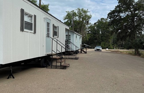 Steinhatchee Cabina | Brand New Tiny House- Walking Distance to SeaHag!