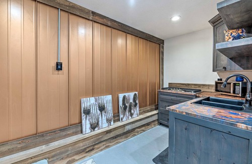 Tooele Apartamento | Brand new Tooele suite with fantastic views!