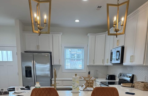 Lynchburg Casa | BRAND NEW! Townhome 8 minutes from LU